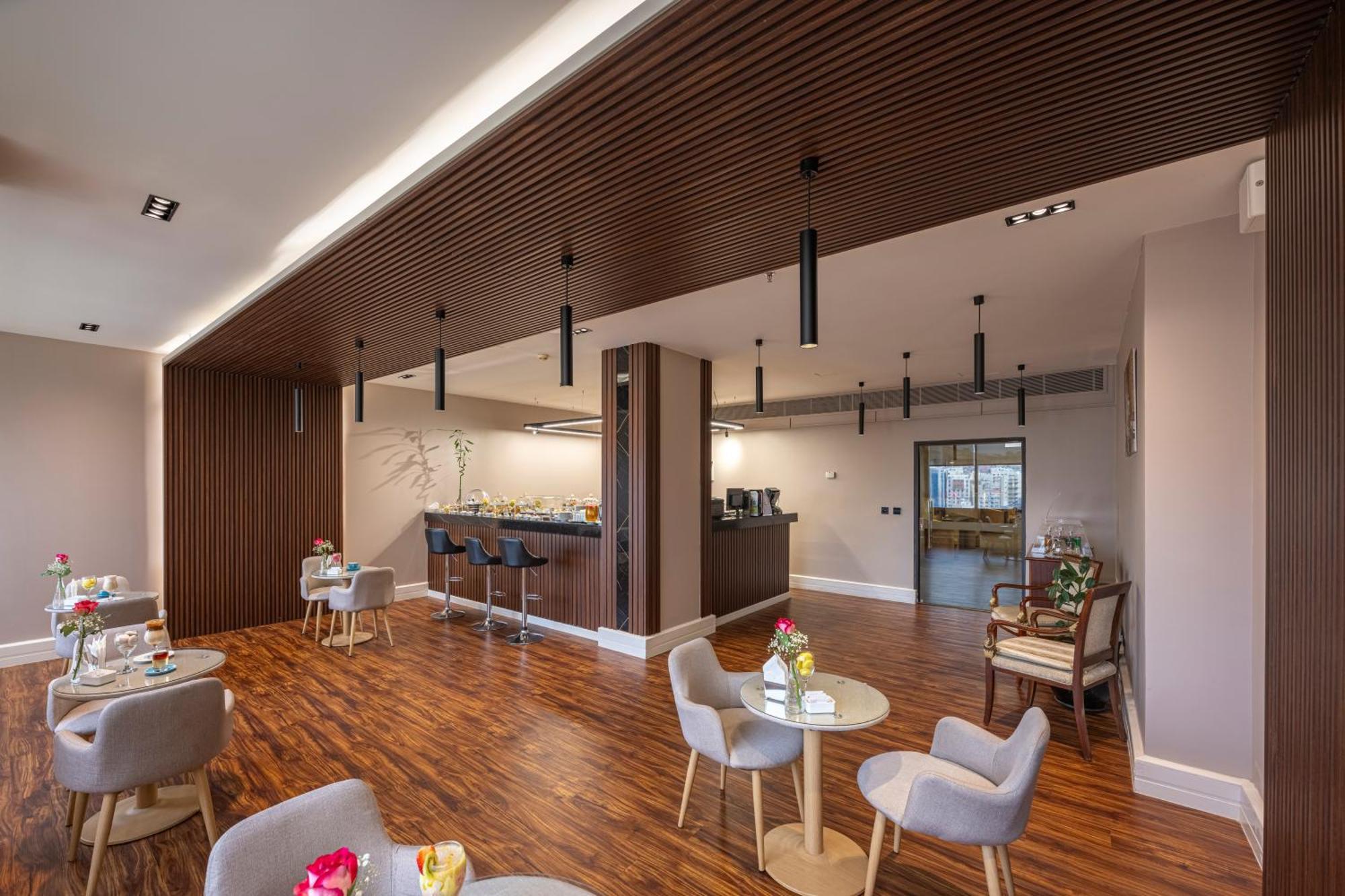מלון מכה Al Shohada By Palm Rich Makkah מראה חיצוני תמונה The dining room at the new St. Mary's Hospice