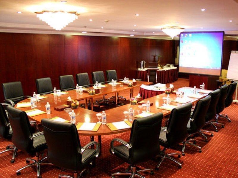 מלון מכה Al Shohada By Palm Rich Makkah מראה חיצוני תמונה A meeting room