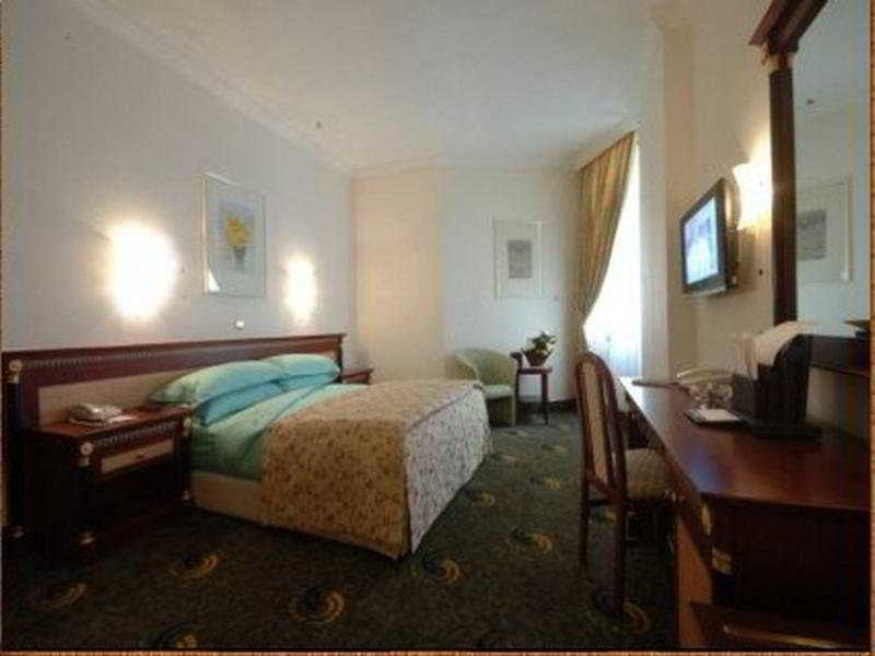 מלון מכה Al Shohada By Palm Rich Makkah מראה חיצוני תמונה A room at the hotel